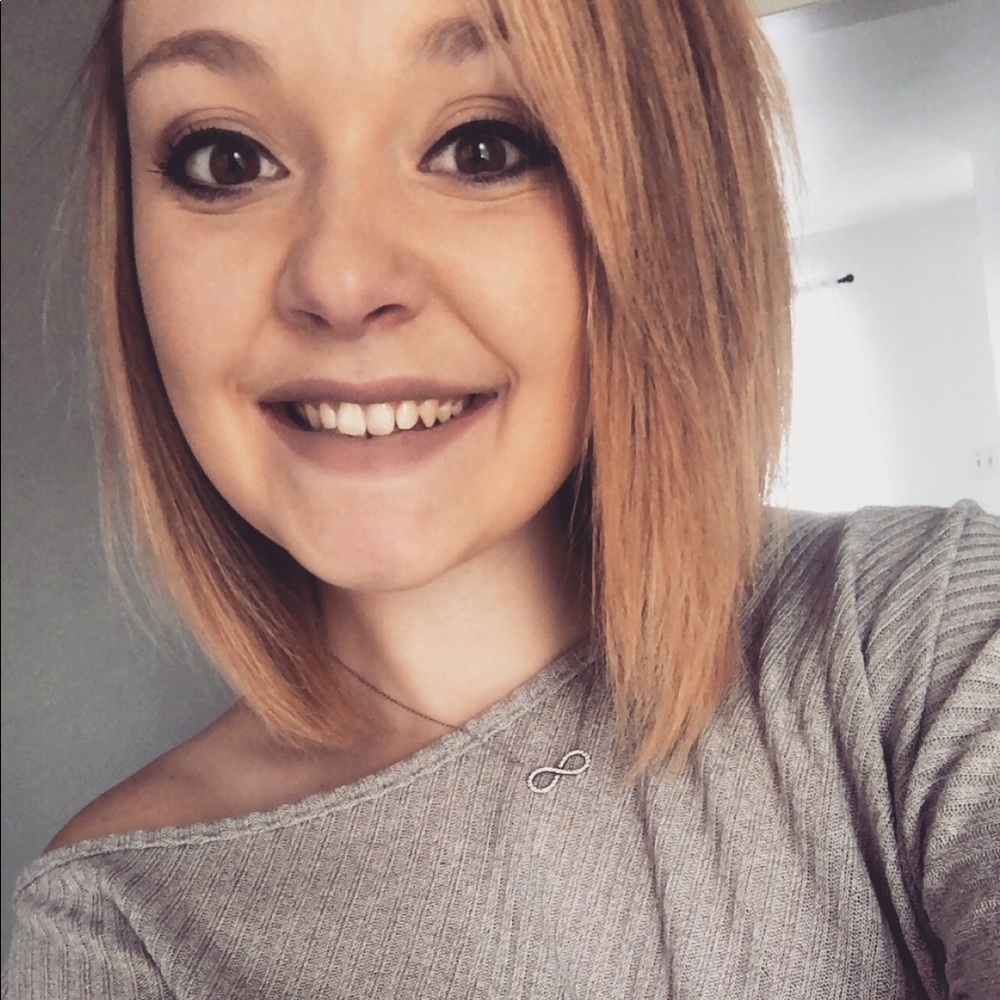 Meet your Posher, Tori